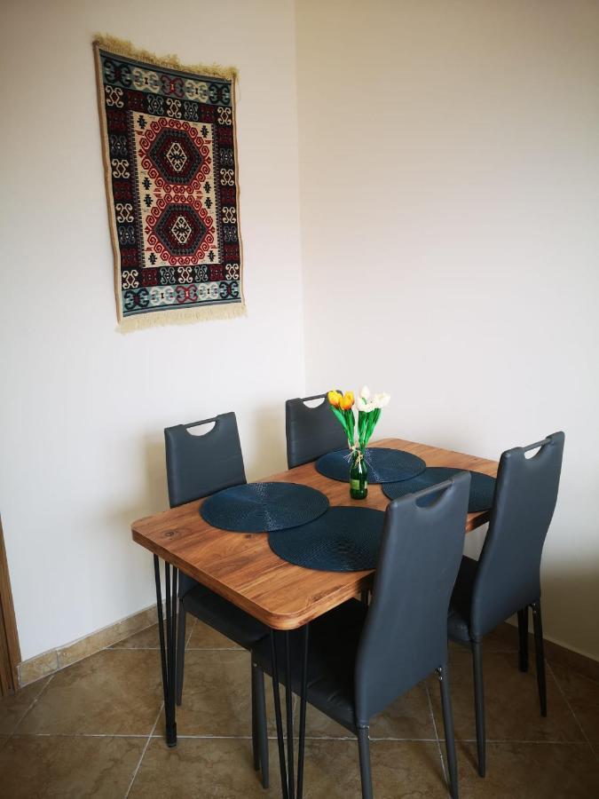 Riviera Deluxe Apartments Vlore Ngoại thất bức ảnh
