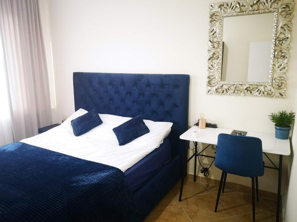Riviera Deluxe Apartments Vlore Ngoại thất bức ảnh